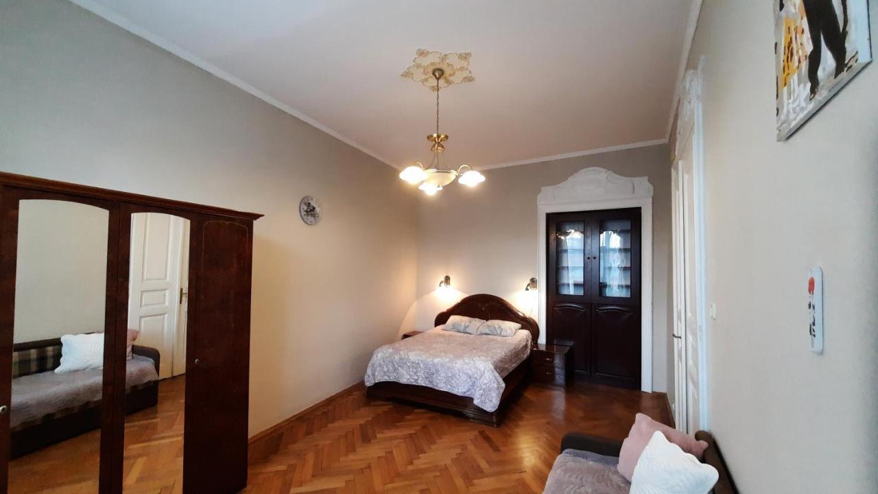 Apartments City Lviv Dış mekan fotoğraf