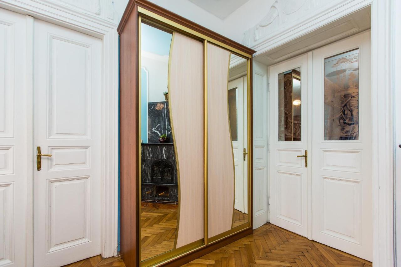 Apartments City Lviv Dış mekan fotoğraf
